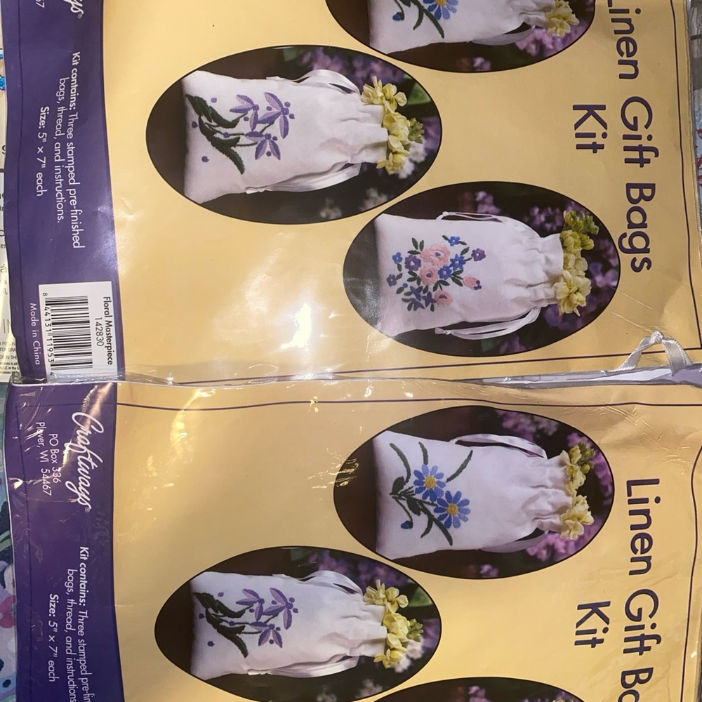 2 New gift bags kits to embroider